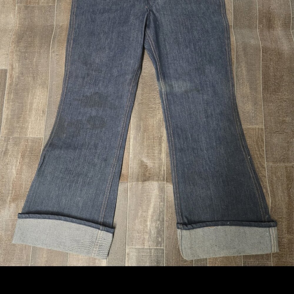 Stylish Vintage flared blue denim jeans. 31 x 36 size. Never worn. Thick Denim - Picture 4 of 10